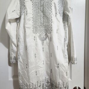 Limelight White and Silver Embroidered Kurta And Trouser . Oraganza Duptta